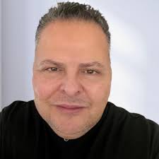 טירן חמצני -‏ איפור ושיער