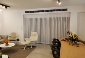 אדם וילונות