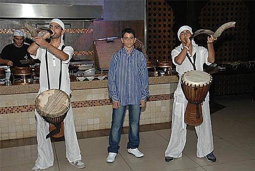 לוגסי ירון   
