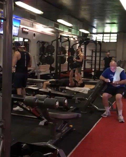 מטרו ג׳ים חדר כושר גבעתיים   