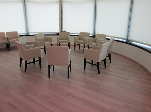 אריאל אביקם פרקט ודק