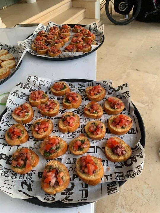 טארטן אירוח וקינוח   