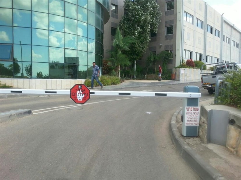 אמיר עיצובים   