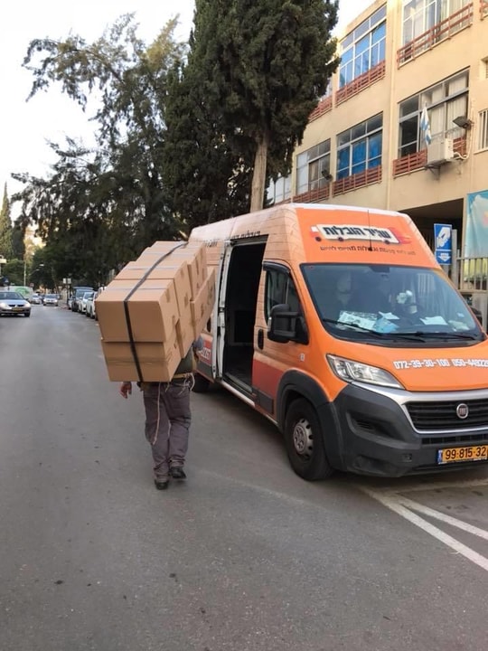 שניר הובלות קטנות וגדולות   