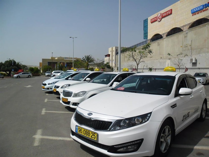מוניות צמרת   
