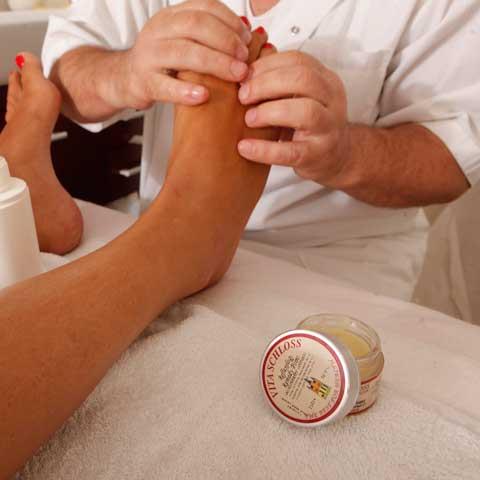 Best Massage - קליניקה לרפלקסולוגיה ועיסוי רפואי Best Massage - רפלקסולוגיה: עיסוי כך רגל וכף יד  