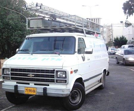 א.א.א. אלון קלדרון   