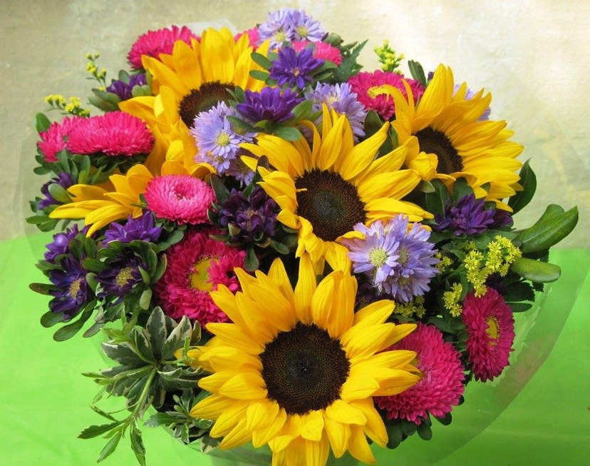 יוקה - פרחים בעיצוב מודרני להזמנות ומשלוחים חייגו: 04-6950338