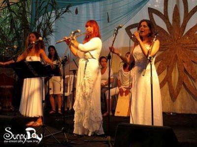 חפצי זר אביב דיווה בחליל   