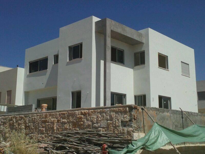 המרכיבים מוצרי אלומיניום ומסגרות לבניין   