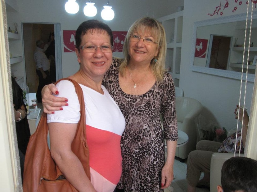 שרה פלג -‏ SARA -‏ קוסמטיקה ואפילציה    