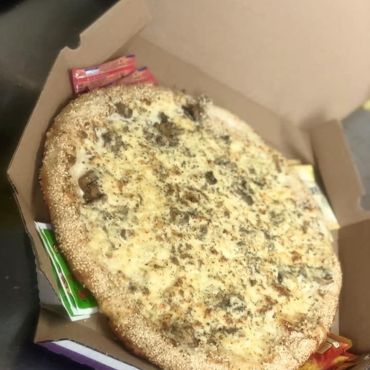 מיסטיק פיצה   
