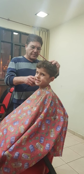 מספרת בבר   