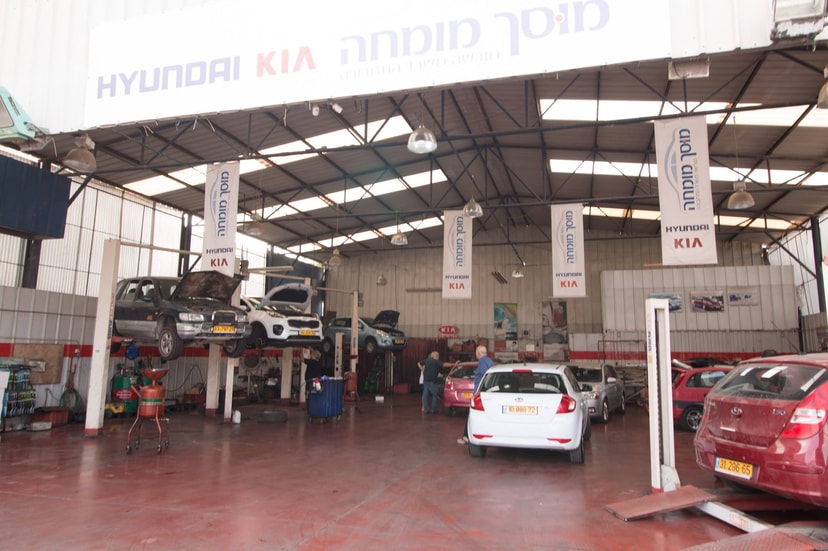 א.ר. ניר -‏ מוסך מומחה קיה ויונדאי   