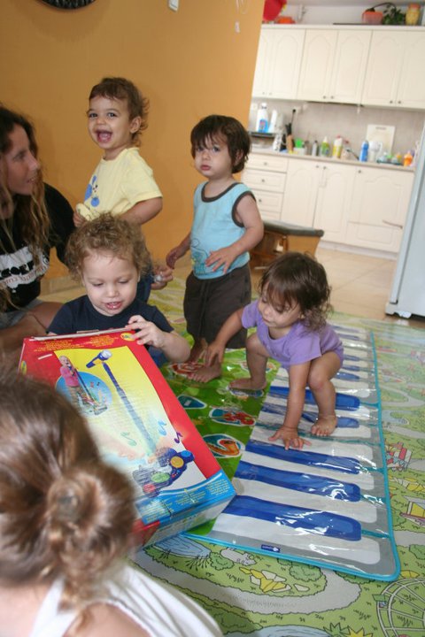 המשפחתון של שרון   