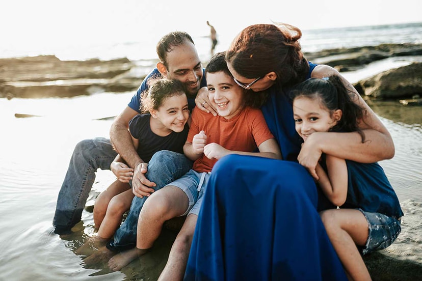 התחלות   