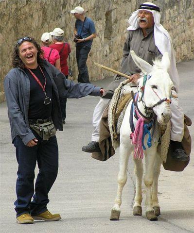 שרלי גייד  שרלי - ההומור  