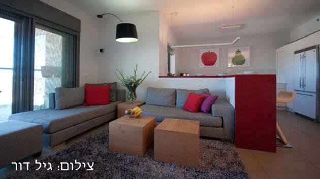 הלנה מור   