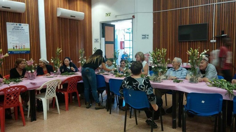גאולה - מעצבת אירועים   