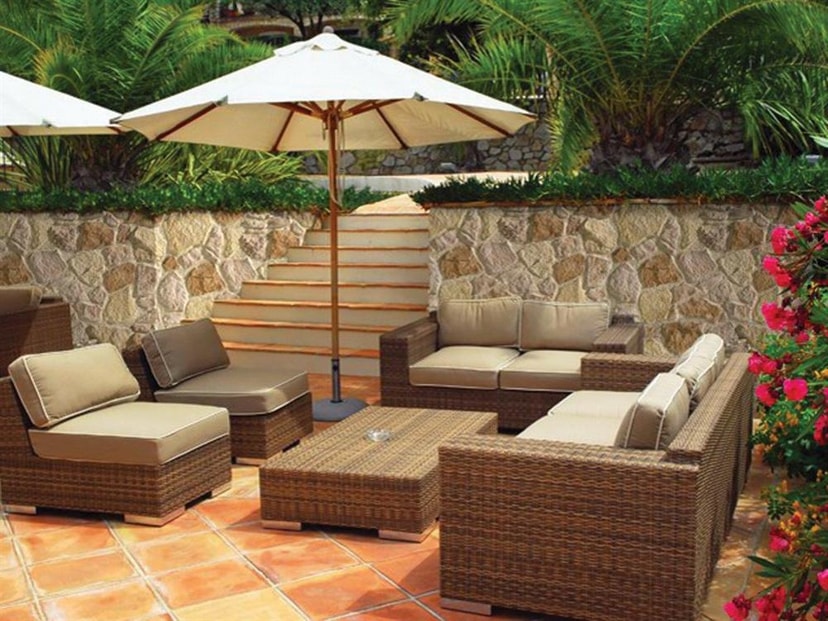 שקדי דקור סנטר קיר דמוי אבן - חצר  