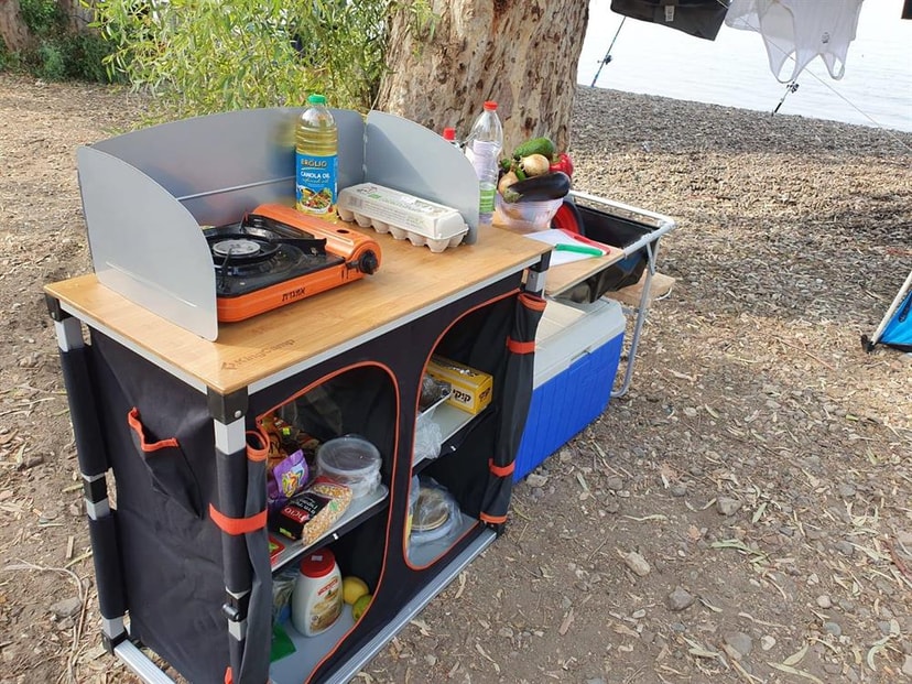 איש שטח   