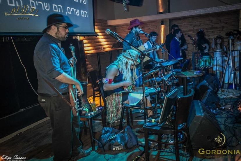 ניצוצות אירועים   