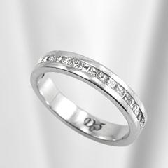dvashdesign טבעת זהב 18K משובצת יהלומים  