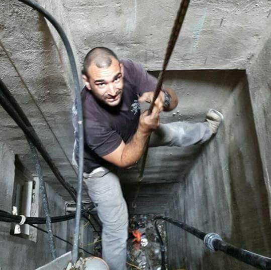 יגאל דוזלר   