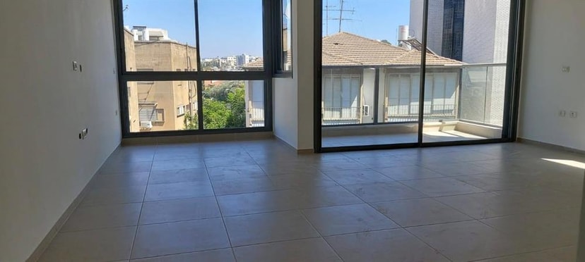 אדוה תיווך עם חיוך   